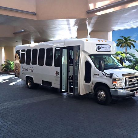 Doubletree By Hilton Hotel Miami Airport & Convention Center Exterior foto